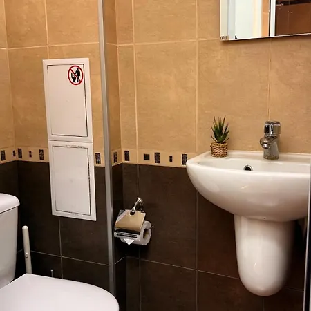 Modern 2br Fast Wifi Near Ndk *