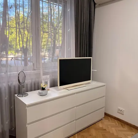 Modern 2br Fast Wifi Near Ndk شقة