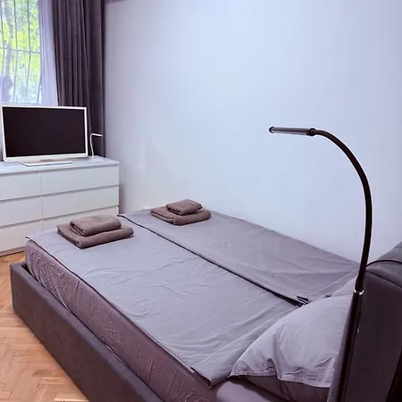Modern 2br Fast Wifi Near Ndk شقة *